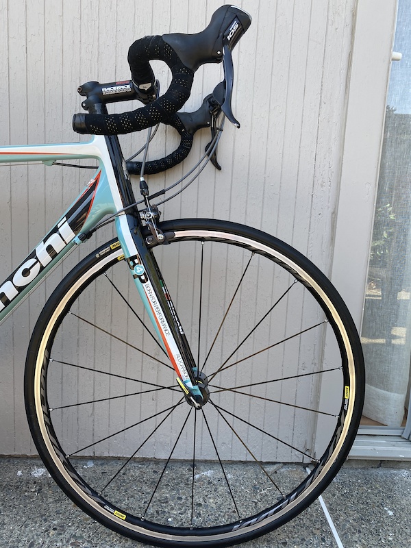 Bianchi ビアンキCARBON Mono-Q 105 Value Guide - BicycleBlueBook.com