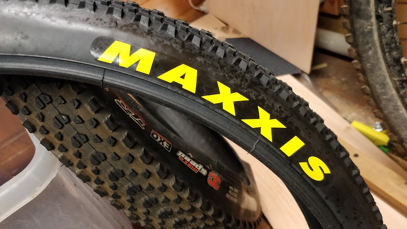 maxxis ikon 26x2 2