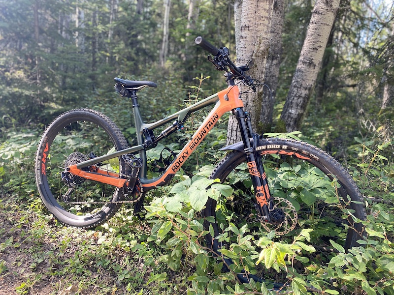 2019 rocky mountain instinct