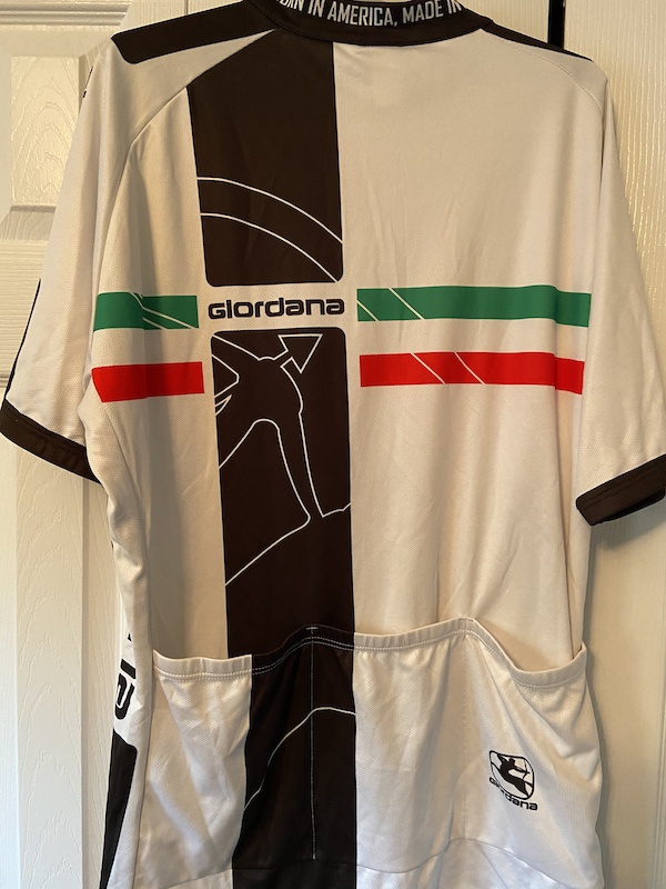 Giordana Jersey and Capo bin shorts For Sale