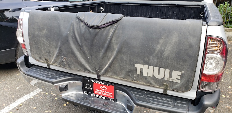 tailgate pad thule