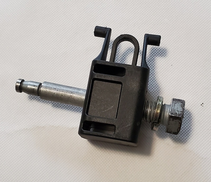 yakima threaded hitch pin lock