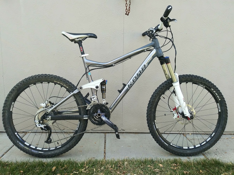 2010 Kona Abra Cadabra mountain bike (2012 components) For Sale