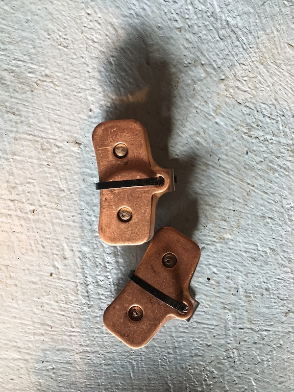 saint zee brake pads