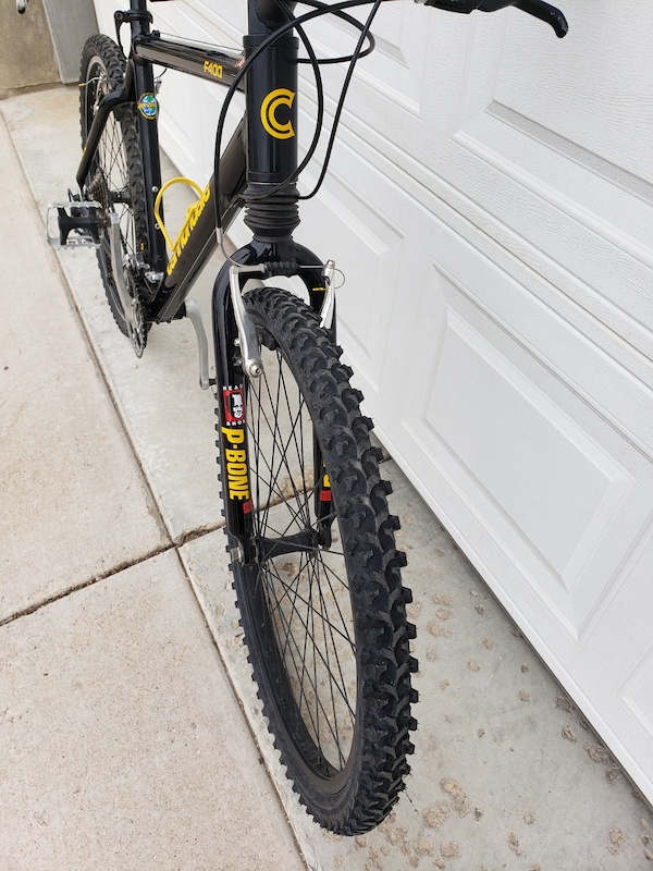 Cannondale F400 Size 18 Medium w/ 26' wheels For Sale Cannondale F400 Size 18 Medium w/ 26' wheels For Sale