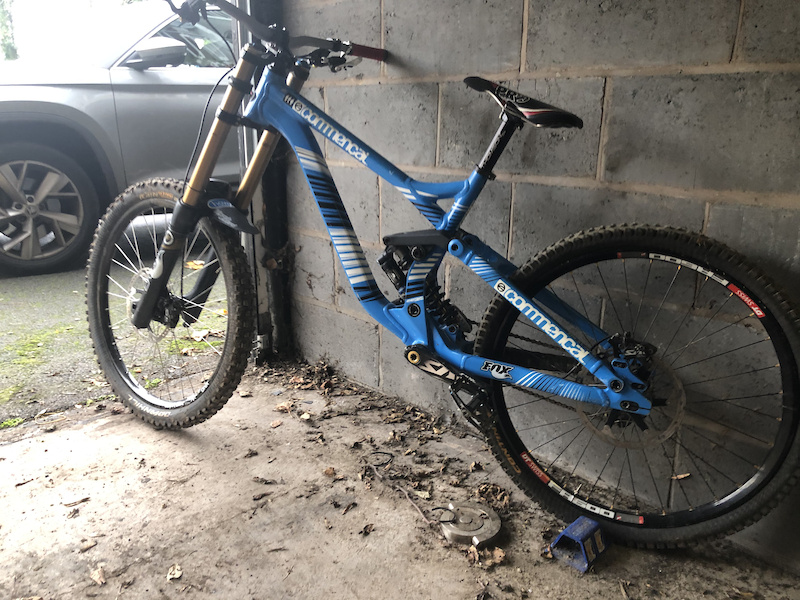 2012 Commencal Supreme V3 (Large) Custom Build For Sale