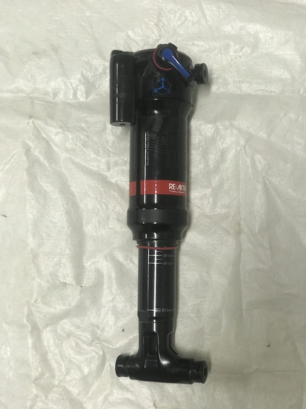 rockshox deluxe rt3 reaktiv thru shaft