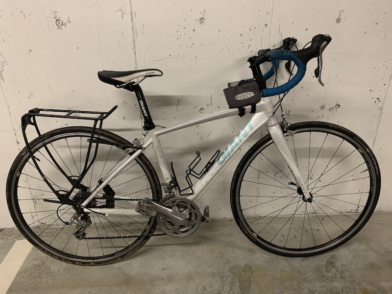2010 Women’s road and touring bike For Sale
