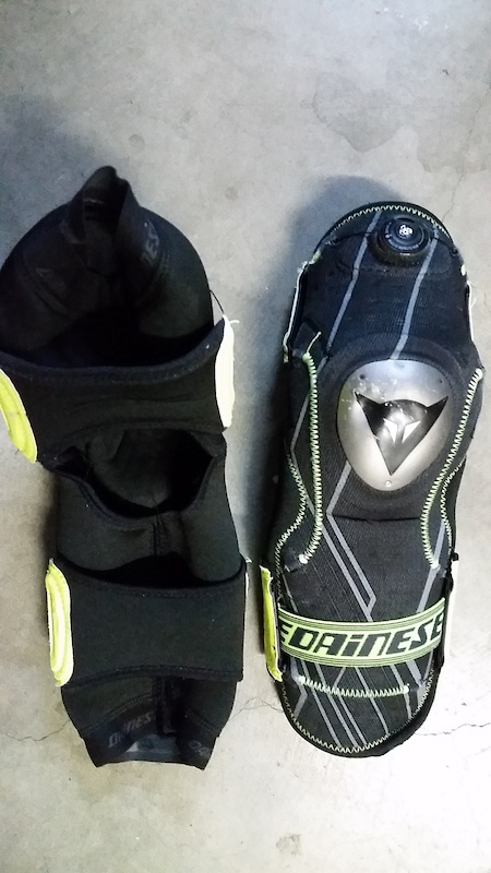 Dainese PRO knee pads protection For Sale