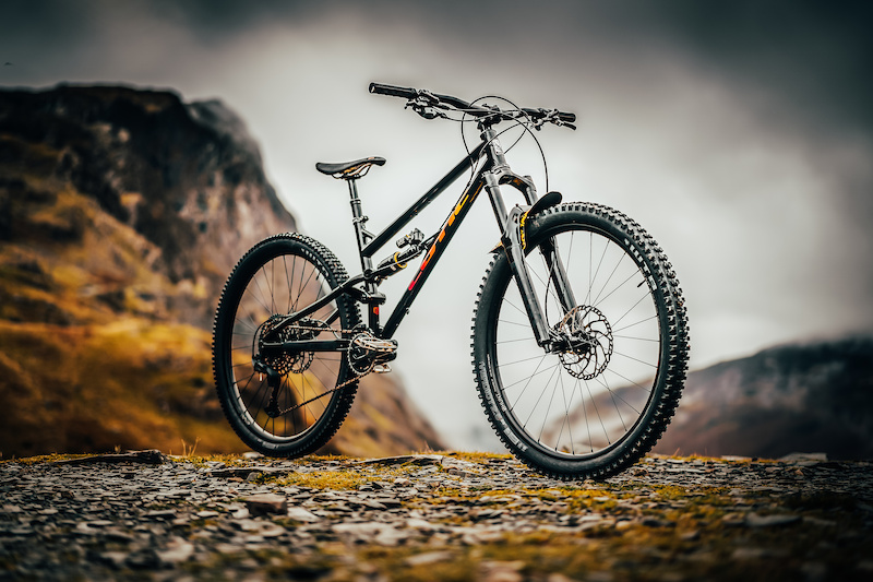 How British & European Bike Brands Are Adapting to the Brexit Trade Deal - Pinkbike