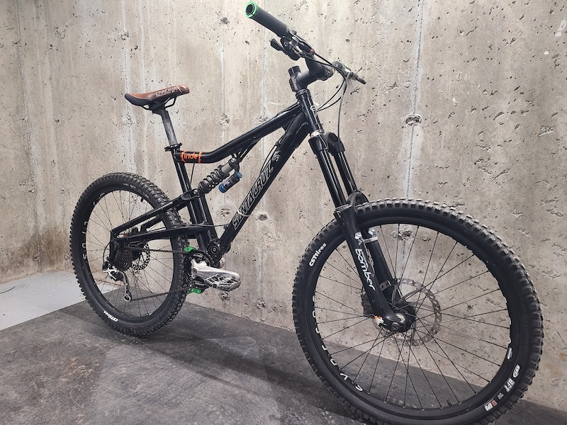 santa cruz heckler 5