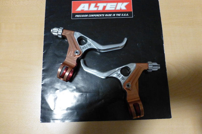 パーツ Altek Sharktooth BL-25 Brake Levers NOS 1990's Altek Sharktooth BL-25 Brake Levers: Black