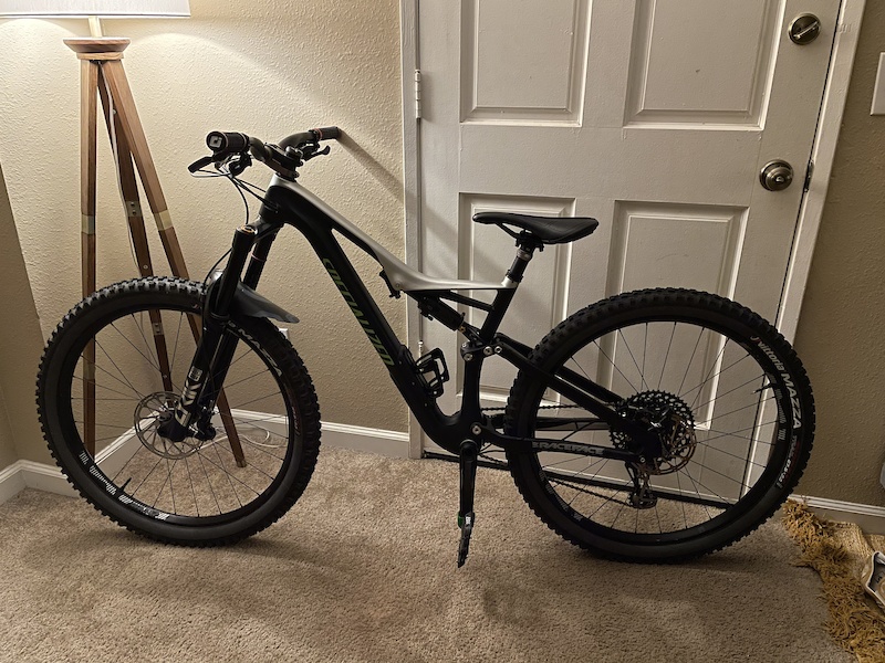 2017 Specialized stumpjumper carbon comp For Sale