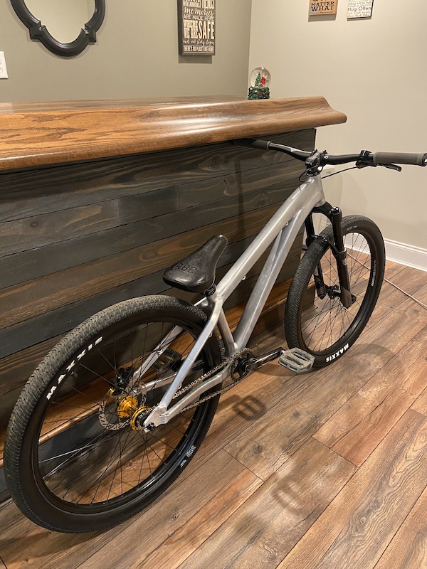 2020 Radio custom dirt jumper For Sale