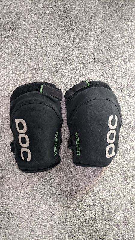 poc dh knee pads