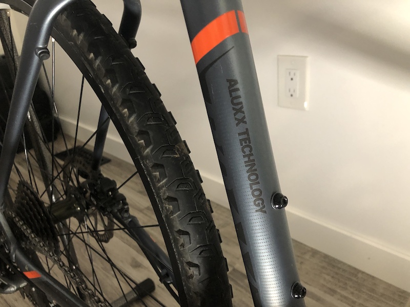 2014 Giant Roam 2 (Hybrid/Commuter) For 