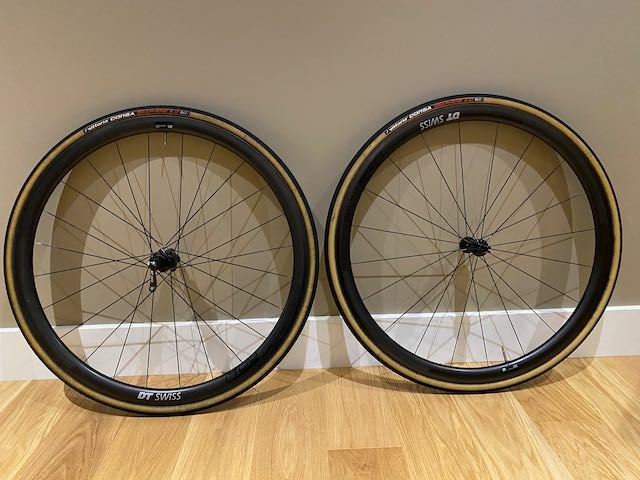 dt swiss carbon clincher