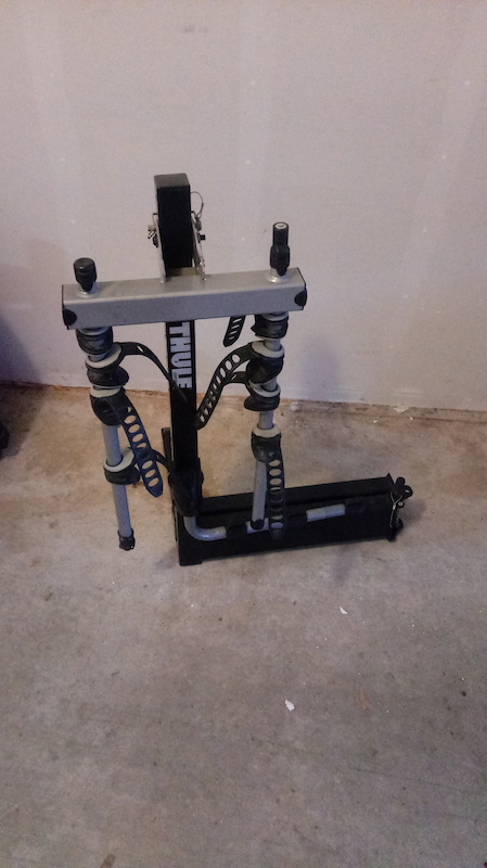 Thule 998 Trailblazer swing 4 bike hitch rack For Sale