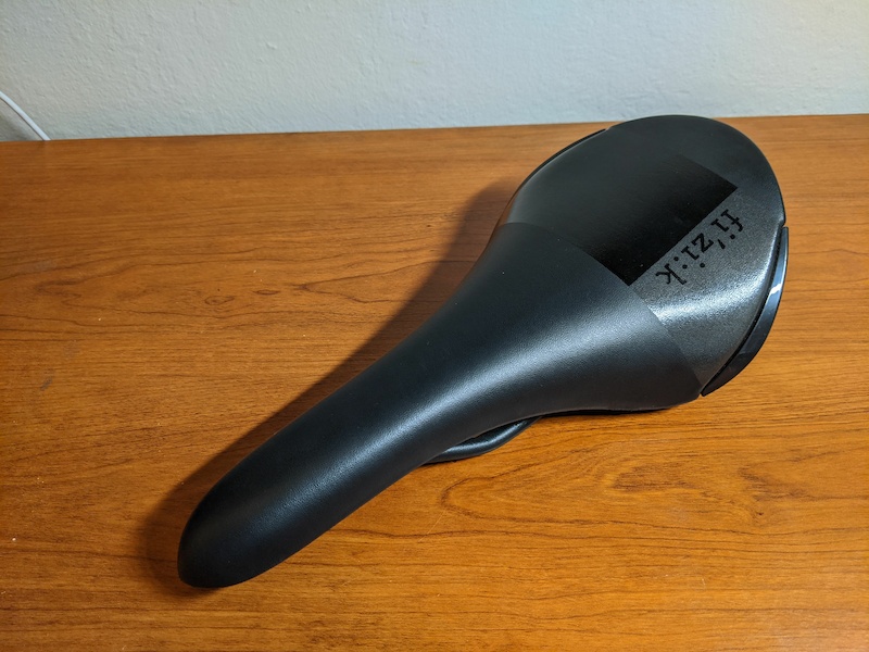 fizik r7 saddle