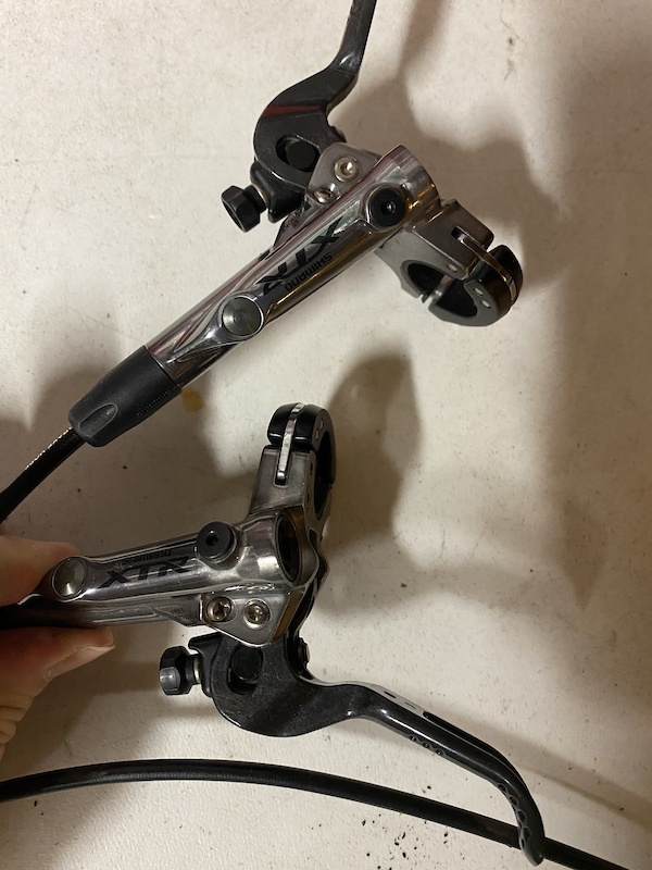 xt 2 piston brakes