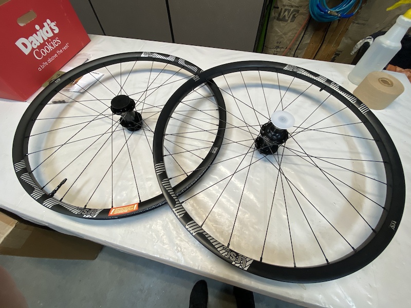 trsr carbon wheels