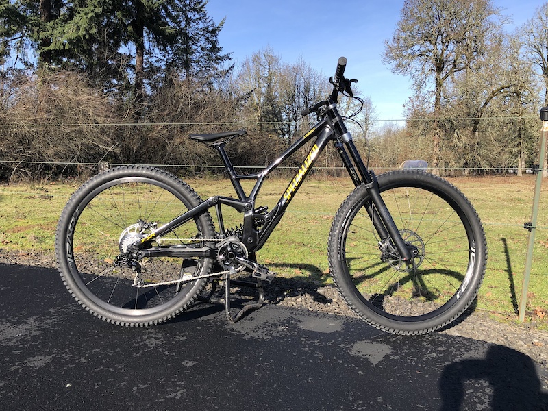 2020 specialized demo expert 29