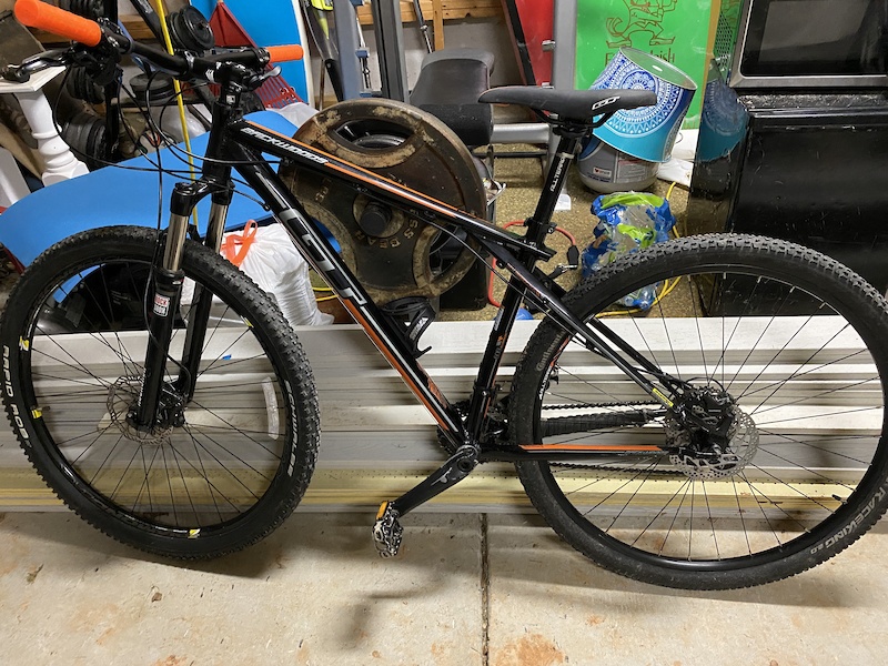 gt backwoods 29er