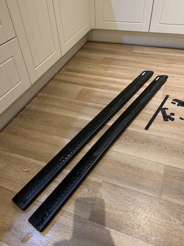 2019 Thule Wing bar black 118cm For Sale