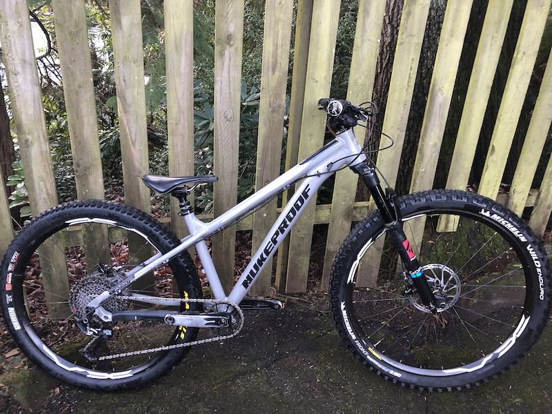 nukeproof scout 275 comp 2019