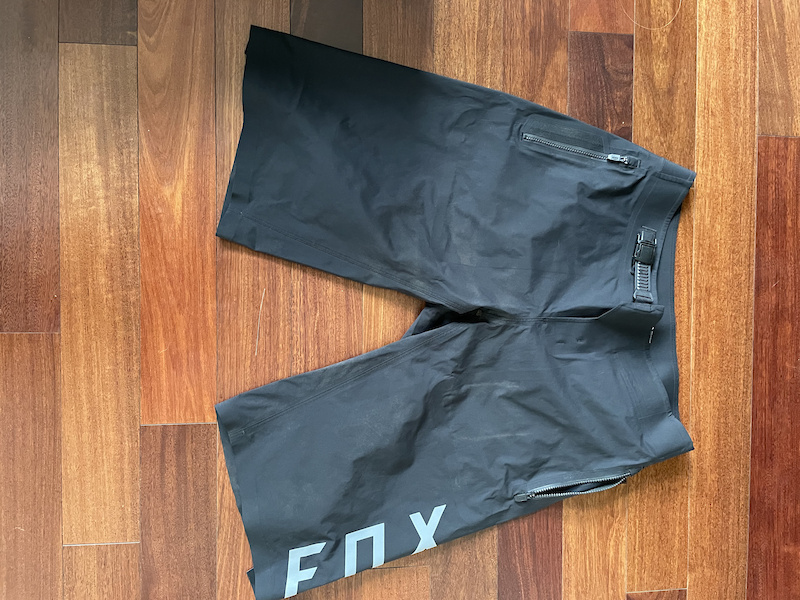 2020 Fox Defend Pro Water Short - size 32 For Sale