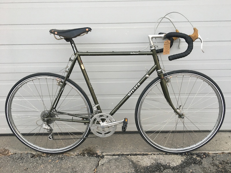 Miyata 1000 best sale touring bike