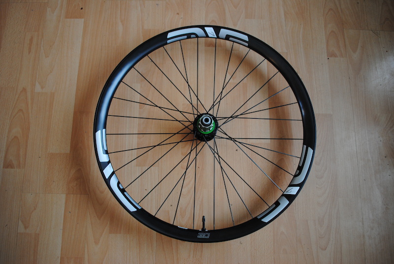 27.5 plus boost rear wheel