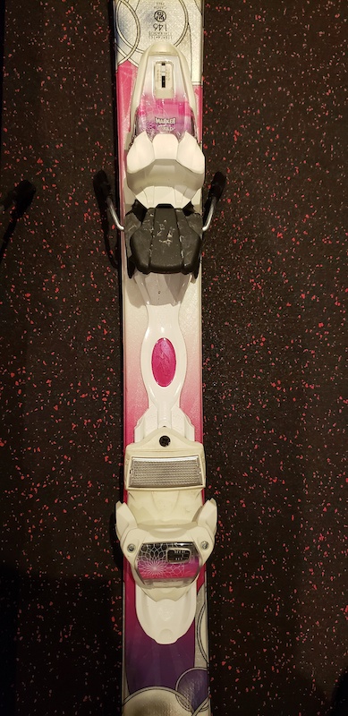 2012 K2 Supersweet Women's Ski, 146cm, MSRP 625CAD For Sale