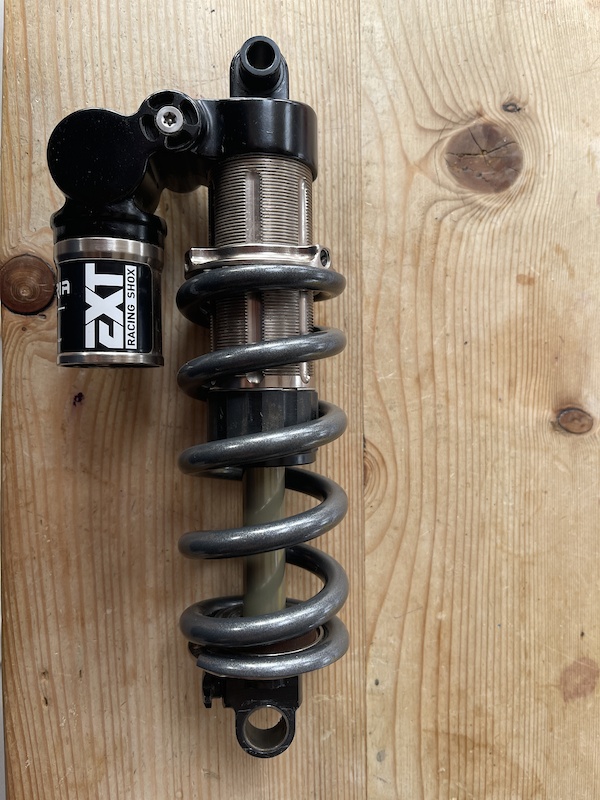 2020 Ext Storia v3 lok 210x55mm coil shock + 550lb spring For Sale