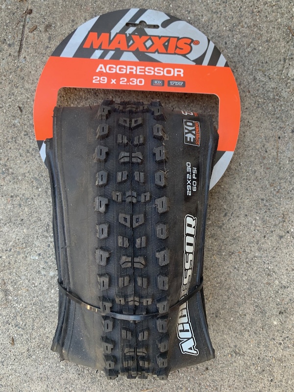 maxxis aggressor 27.5 2.8