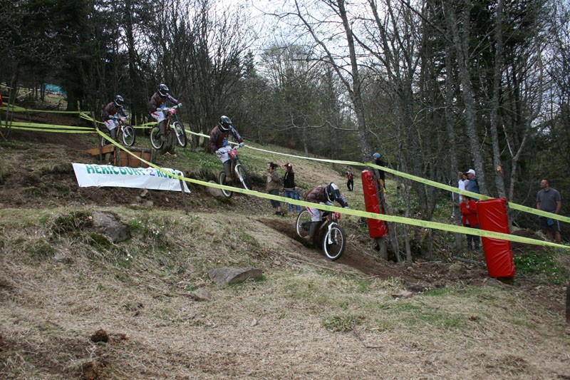 great roadgap at the beginning of the race