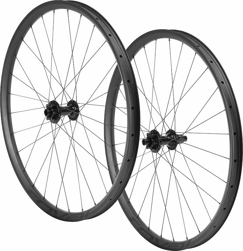 NEW Roval Traverse Carbon 29, DT Swiss 370 rear hub For Sale