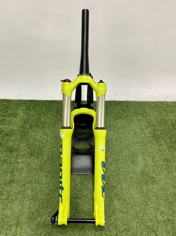 2014 Manitou Marvel Pro 29" 100mm 15x100mm For Sale