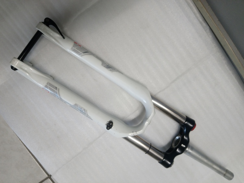 2012 MARZOCCHI BOMBER 44 MICRO TI QR15 29" COIL FORK For Sale