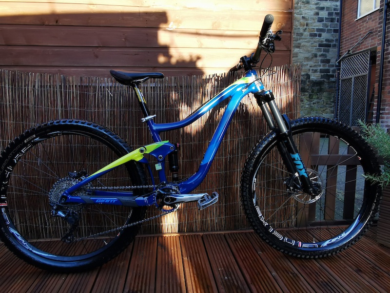 2017 giant trance 3 blue book