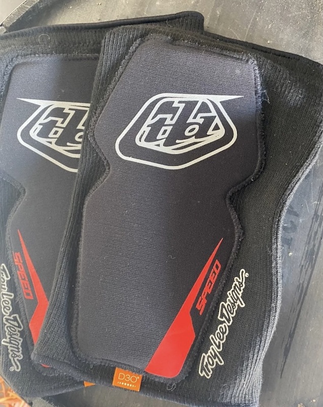 2021 Troy Lee Designs Knee Pads XL For Sale