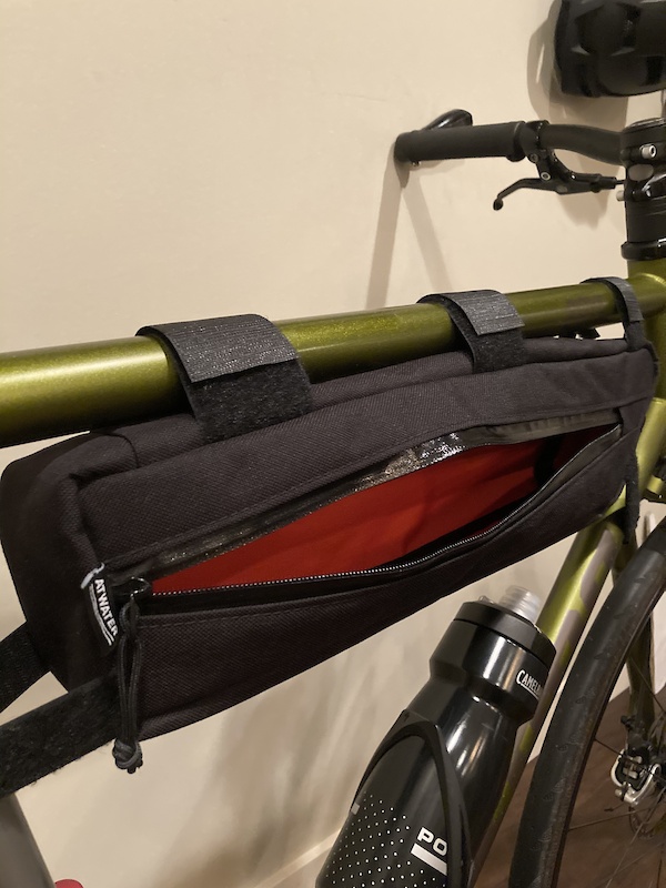 2021 Atwater (Canadian Made) - Half Frame Bag, Small For Sale