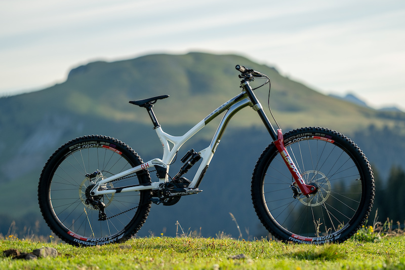Review: 2021 Commencal Supreme DH 29/27 - DH Bike Week - Pinkbike