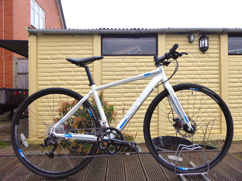 2015 Boardman Hybrid Comp Hybrid Road 18″ Medium Frame For Sale