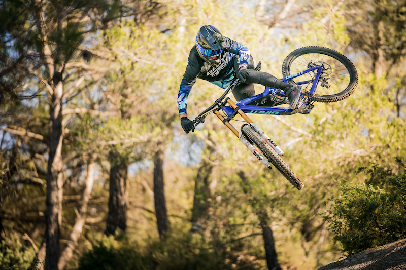 Remi Thirion Signs for Giant Factory Off Road Team - Pinkbike