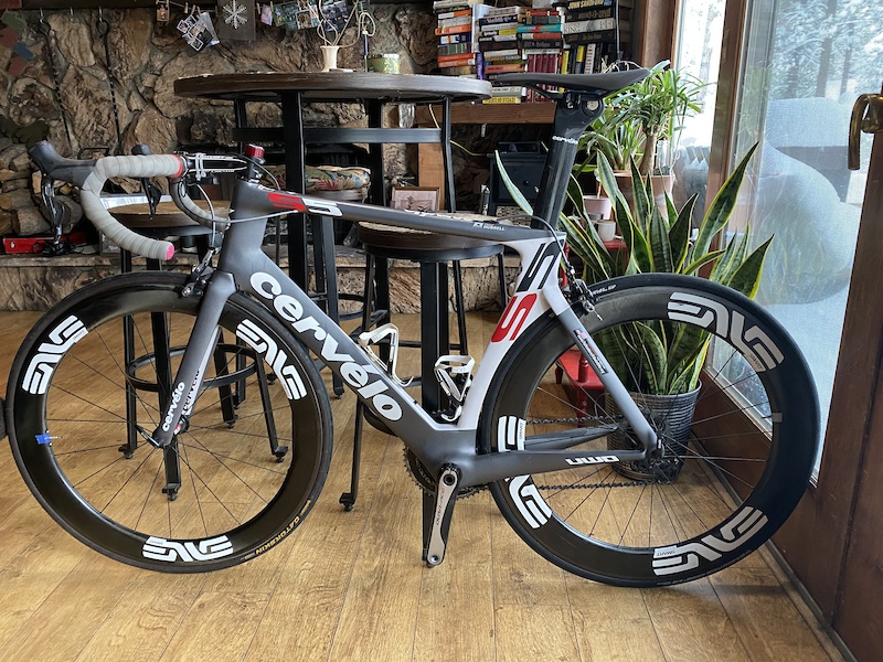 2016 Cervelo S5. 56cm DI2 electric For Sale