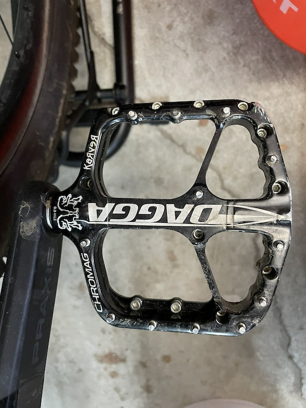 chromag dagga flat pedal