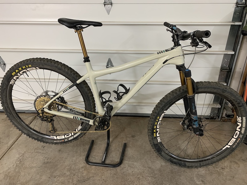 ibis dv9 frame weight