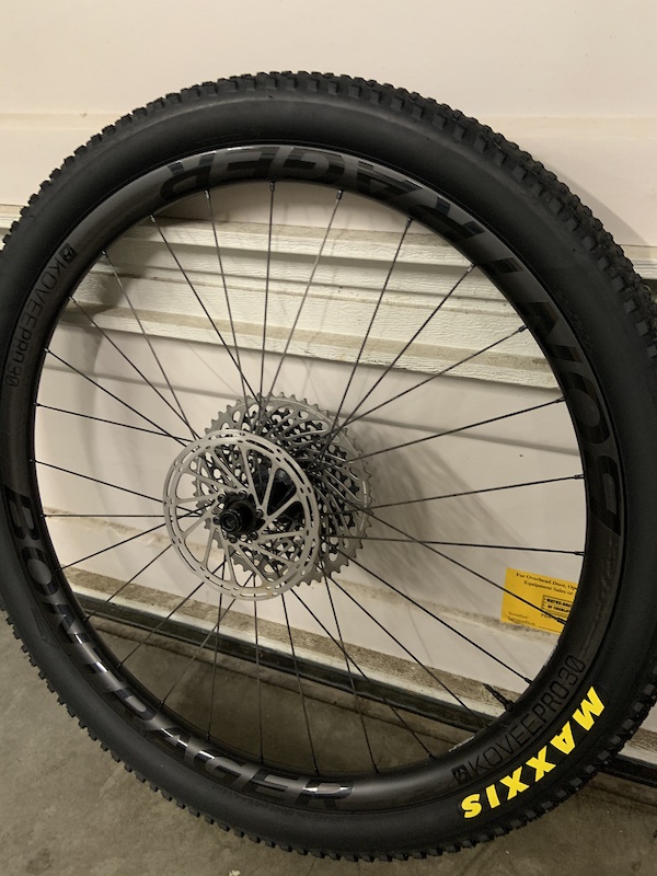 bontrager kovee pro 30 carbon