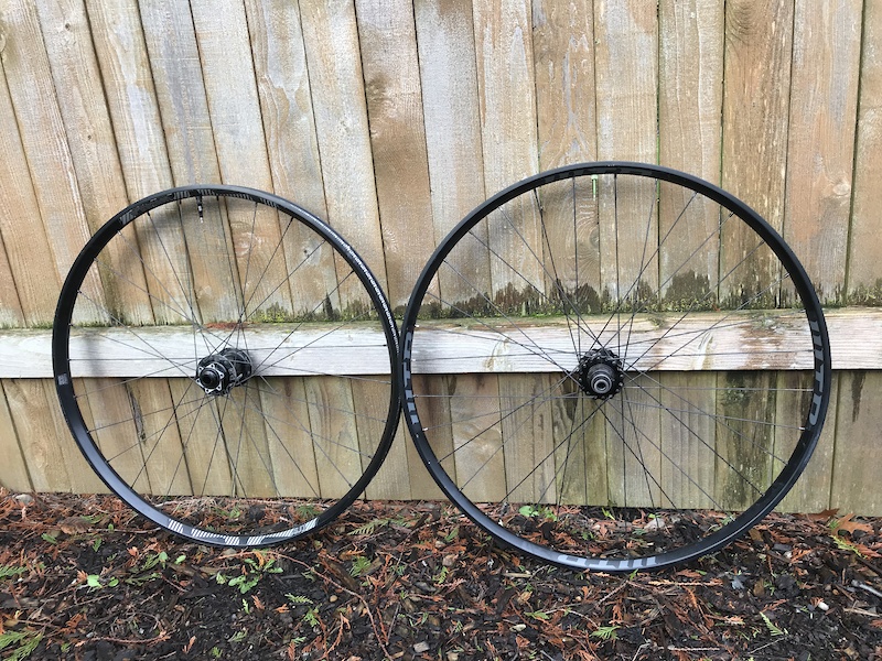 2019 Onyx hub/WTB KOM i29 and E.13 TRS+ wheelset For Sale